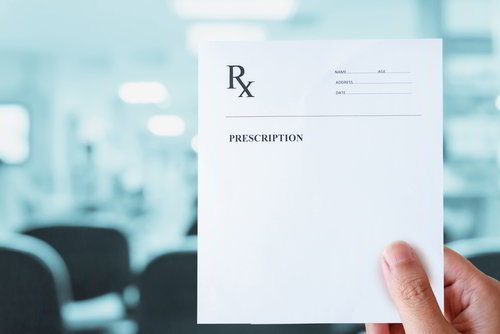 ley de prescripción - hacer o poseer formularios falsificados es un delito en California