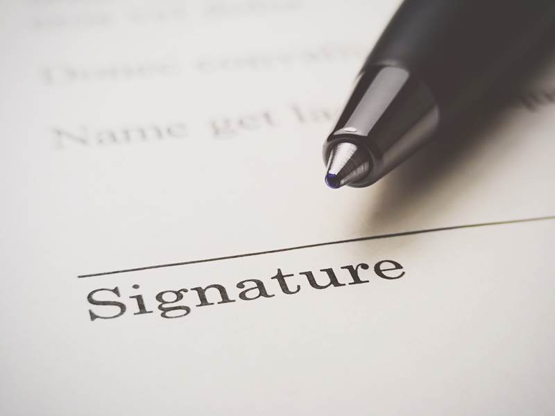 firma (cambio legal de nombre)