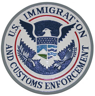 El logotipo de Inmigración y Aduanas de Estados Unidos.