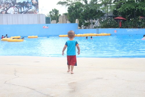 young child entering swimming pool - negligent supervision is a common basis for a swimming pool injury lawsuit