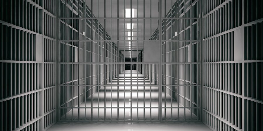 Pasillo de prisión: las sentencias consecutivas o simultáneas pueden significar una gran diferencia en términos de tiempo de custodia real