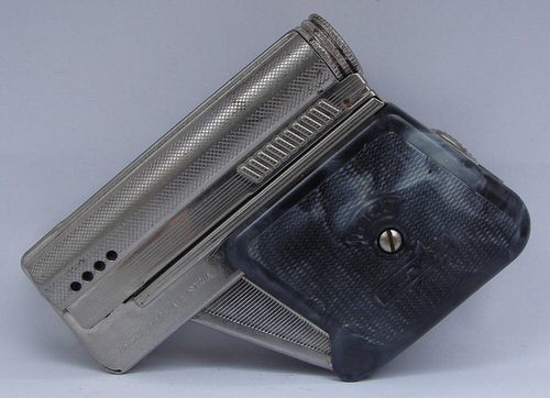 Wallet gun side view
