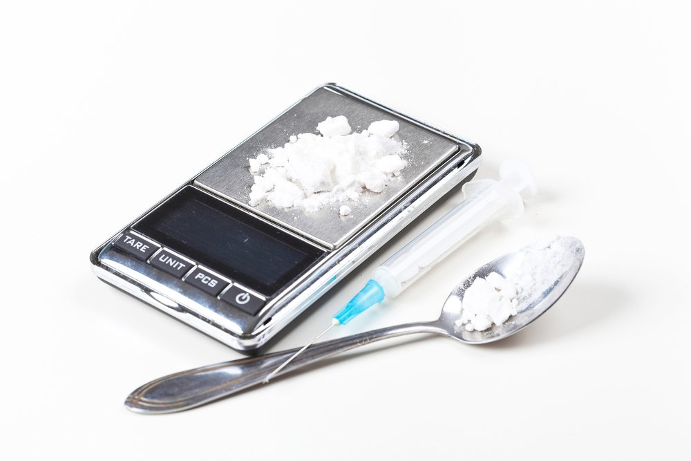 A digital scale measuring the weight of cocaine.