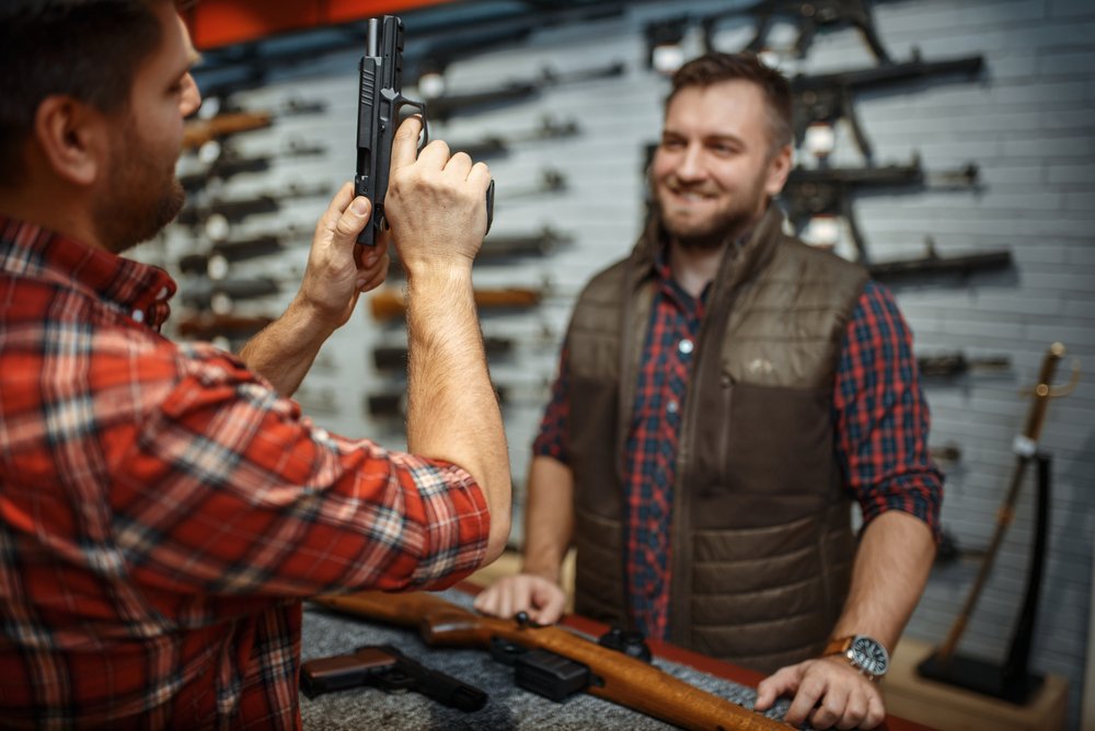 weapons handgun armas propietario fusil pistola euqipment eligiendo hunters selfdefence
