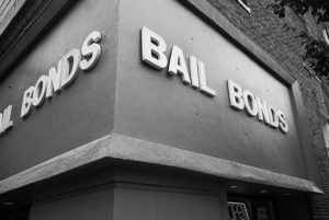 Office bulding that says "bail bonds" outside