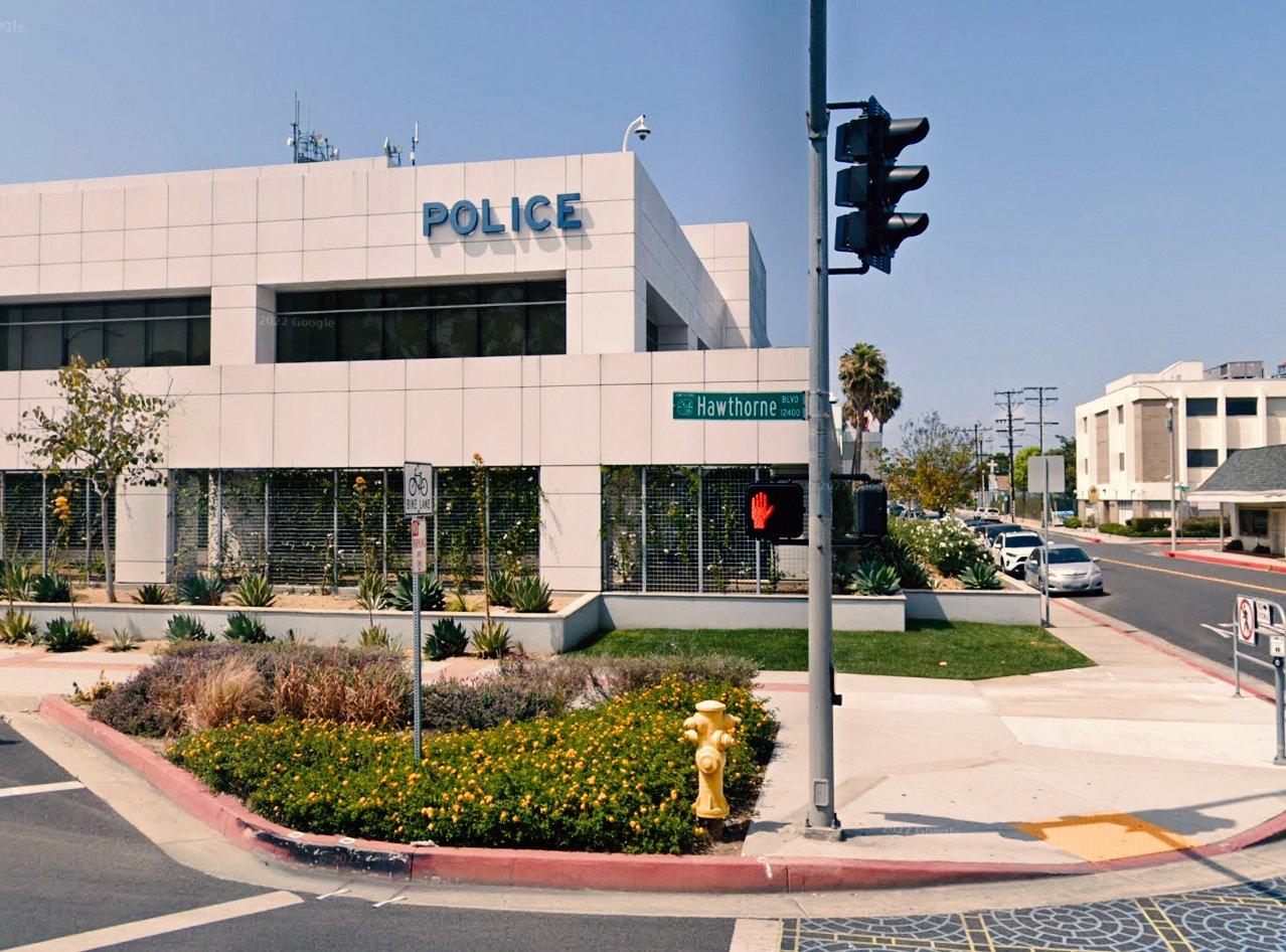 Exterior del Departamento de Policía de Hawthorne, donde también se encuentra la cárcel de Hawthorne.